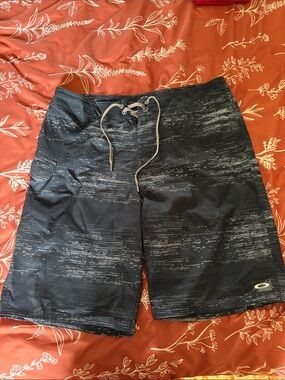 Oakley Men's Black Heathered Swim Board Shorts